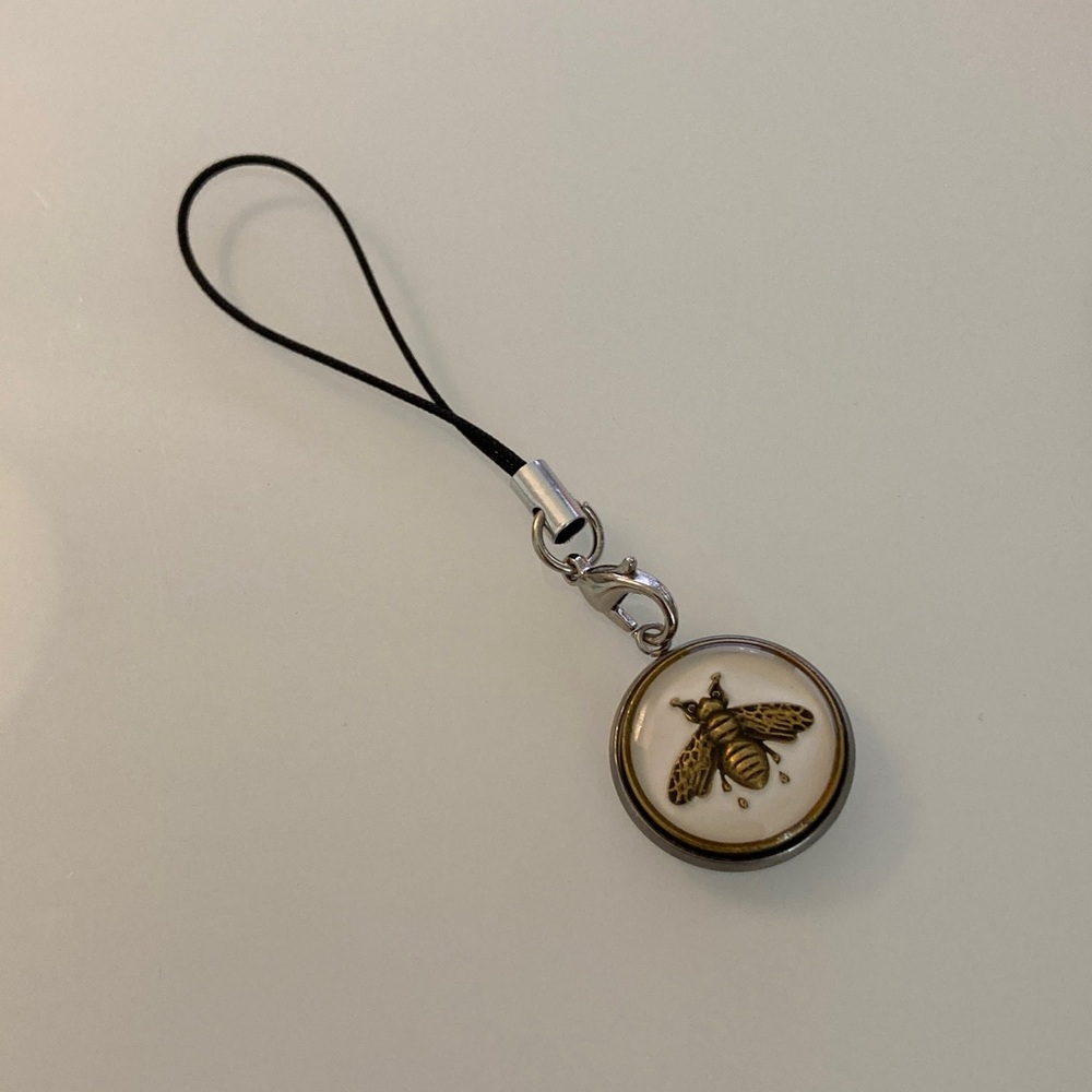 Gucci White and Gold Bee Charm Phone Strap